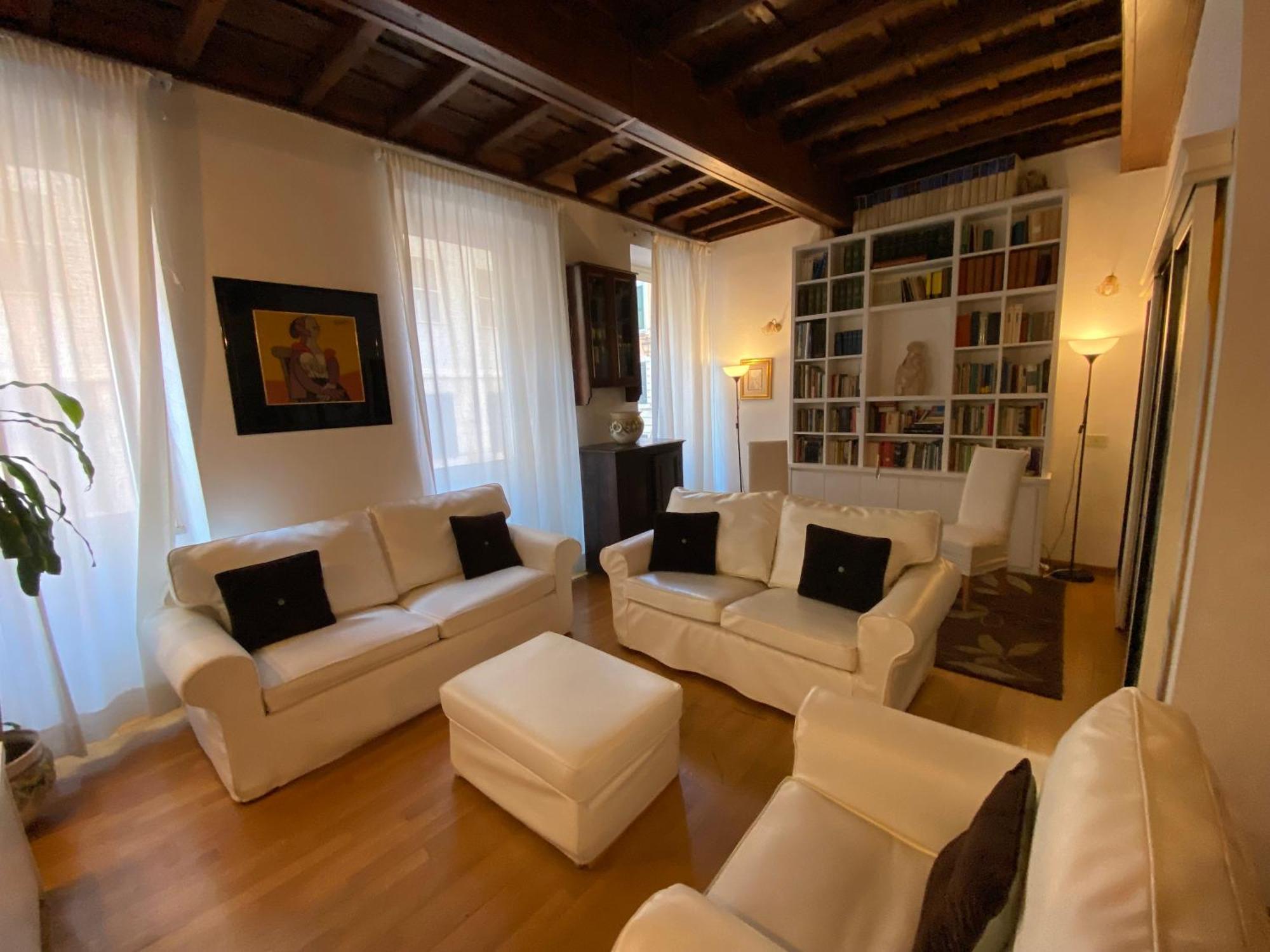 Apartment Leonina Luxury Euroform